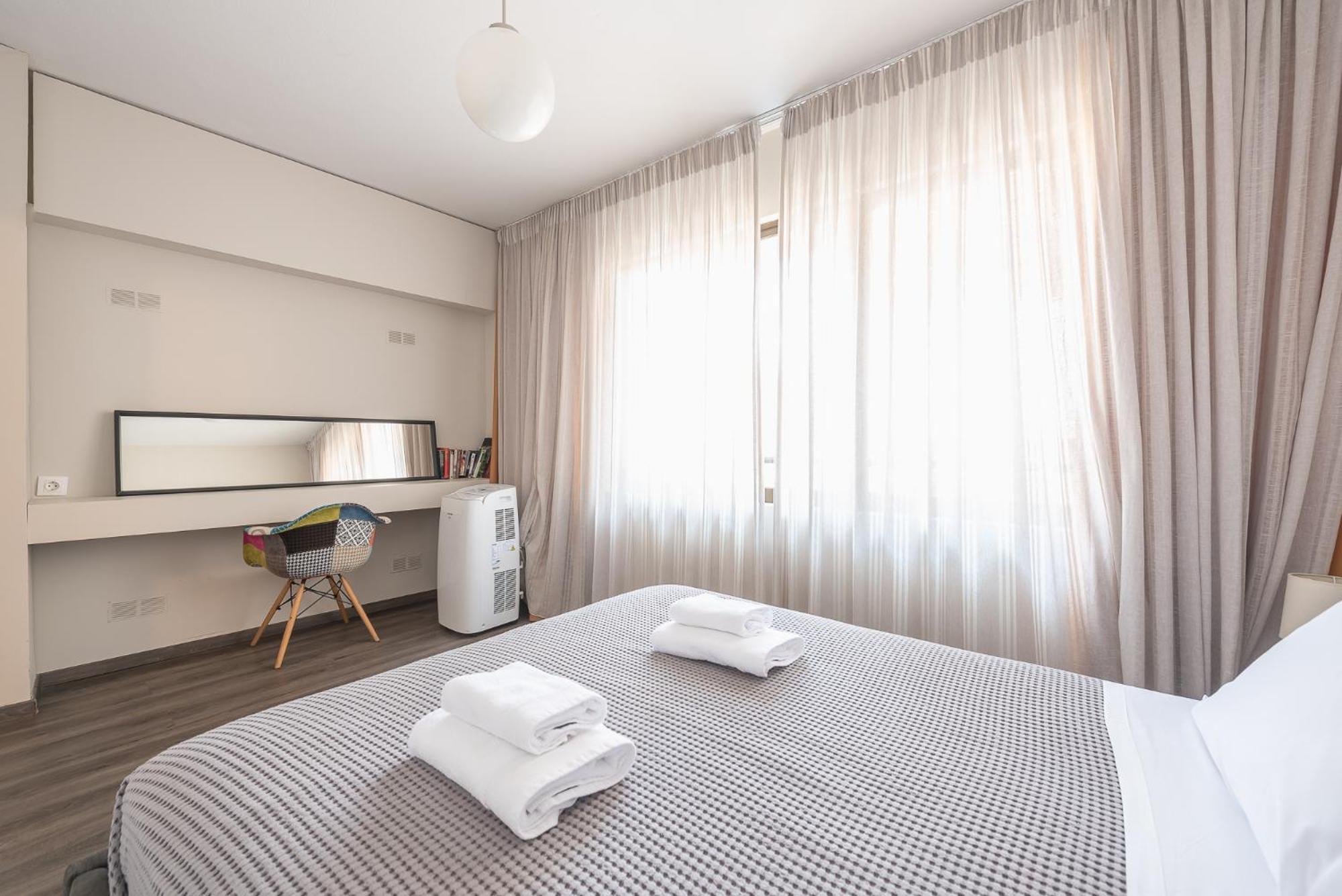 Apartment Steps From Historic Center Plaka Atene Esterno foto