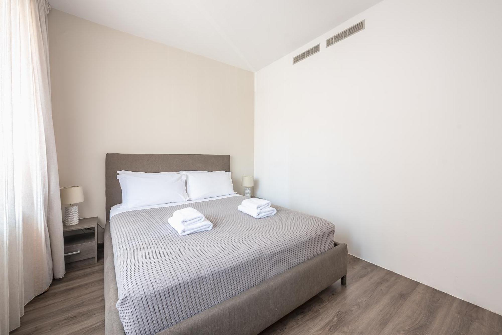 Apartment Steps From Historic Center Plaka Atene Esterno foto