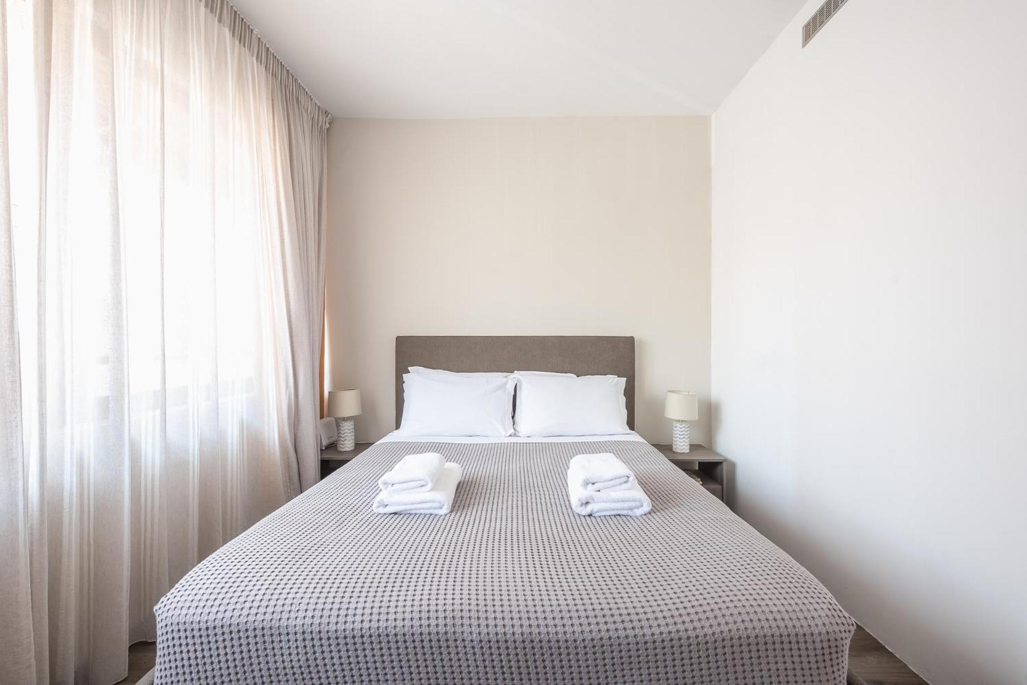Apartment Steps From Historic Center Plaka Atene Esterno foto