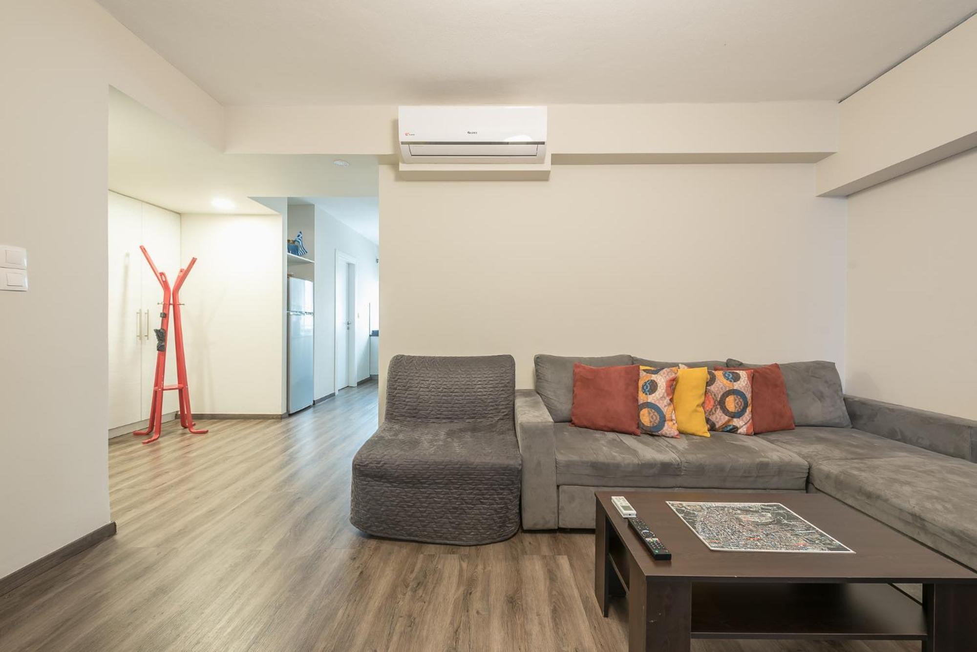 Apartment Steps From Historic Center Plaka Atene Esterno foto