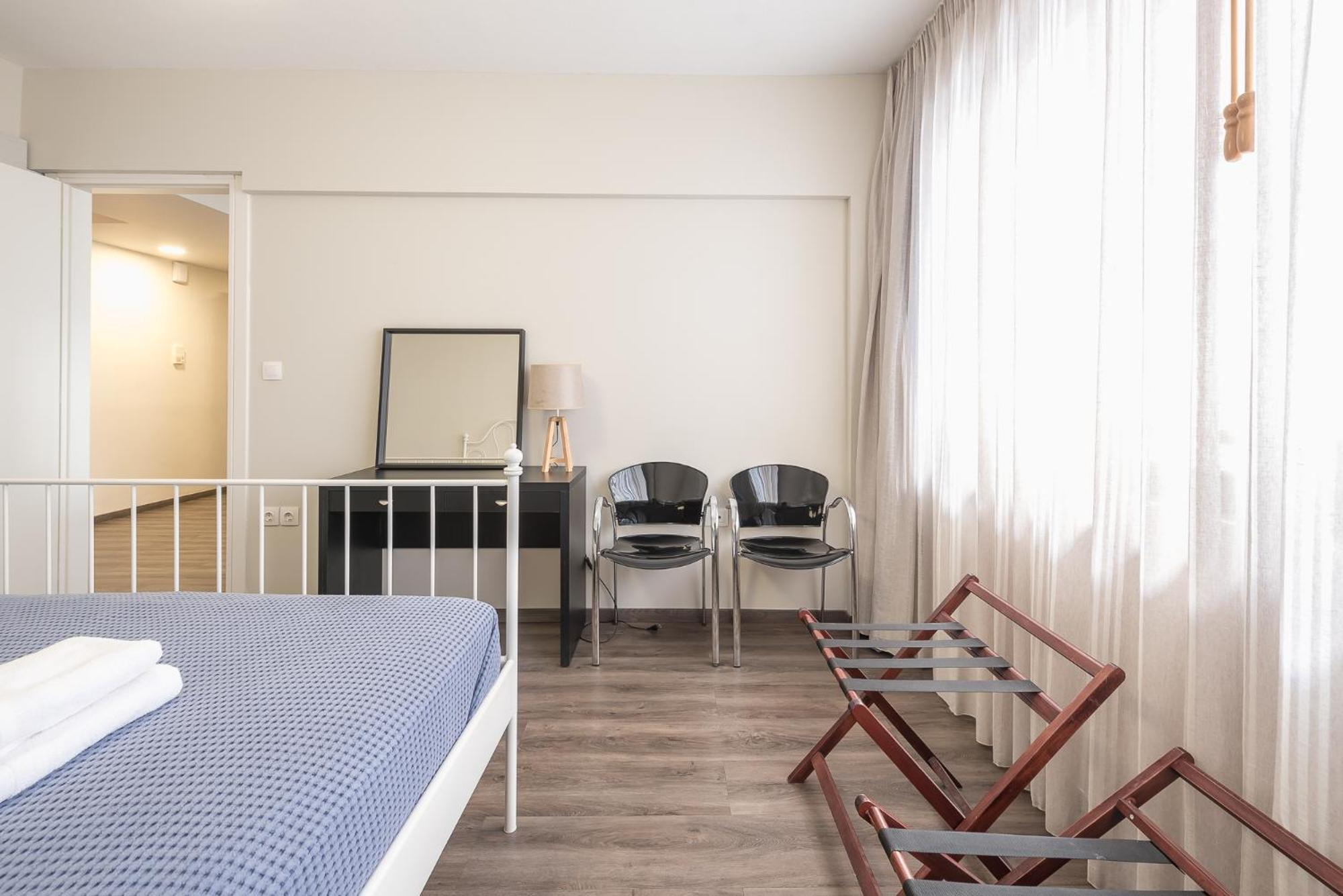 Apartment Steps From Historic Center Plaka Atene Esterno foto