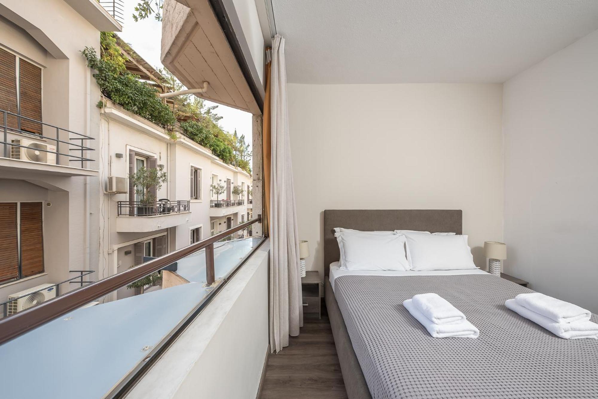 Apartment Steps From Historic Center Plaka Atene Esterno foto